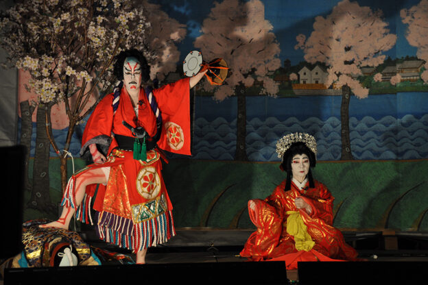 奈倉妙見宮例大祭（女歌舞伎）の画像2